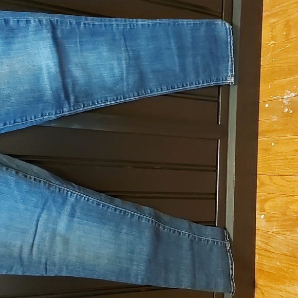 🌱 American Eagle Skinny Jeans - Picture 3 of 4